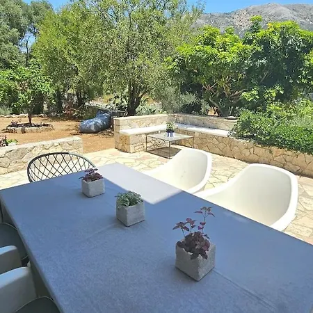 The Blooming House Villa *