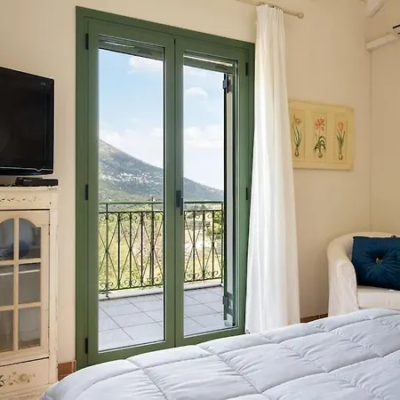 The Blooming House Villa Makriotika