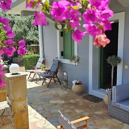 The Blooming House * Makriotika