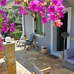 The Blooming House * Makriotika